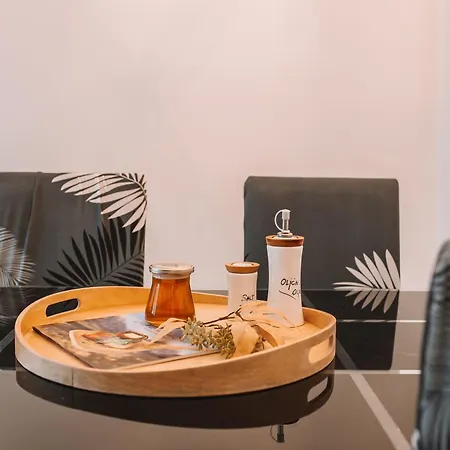 With Atrium Anabela *