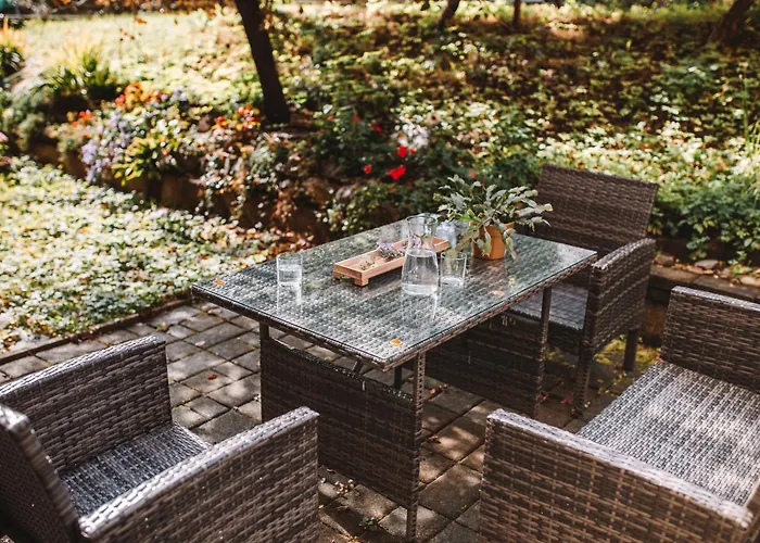 With Atrium Anabela *