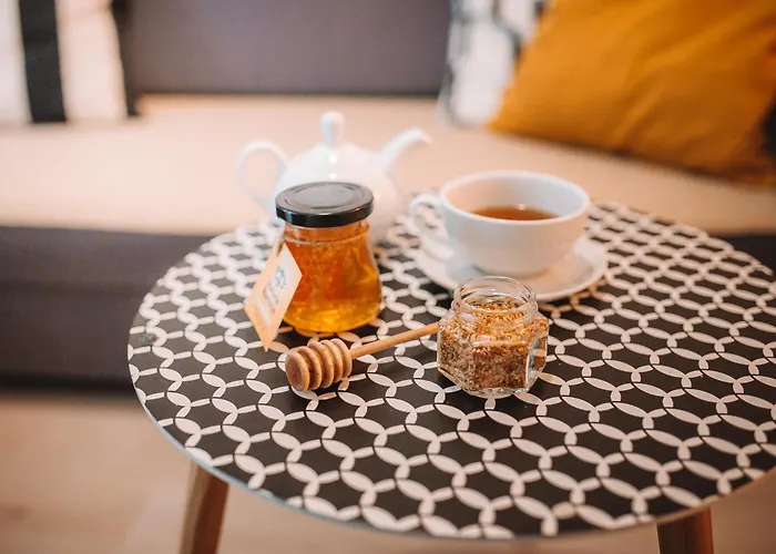 With Atrium Anabela *