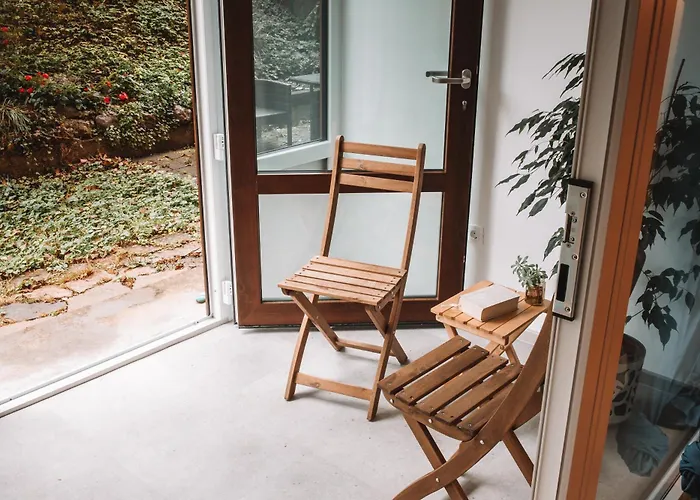 With Atrium Anabela 托尔明